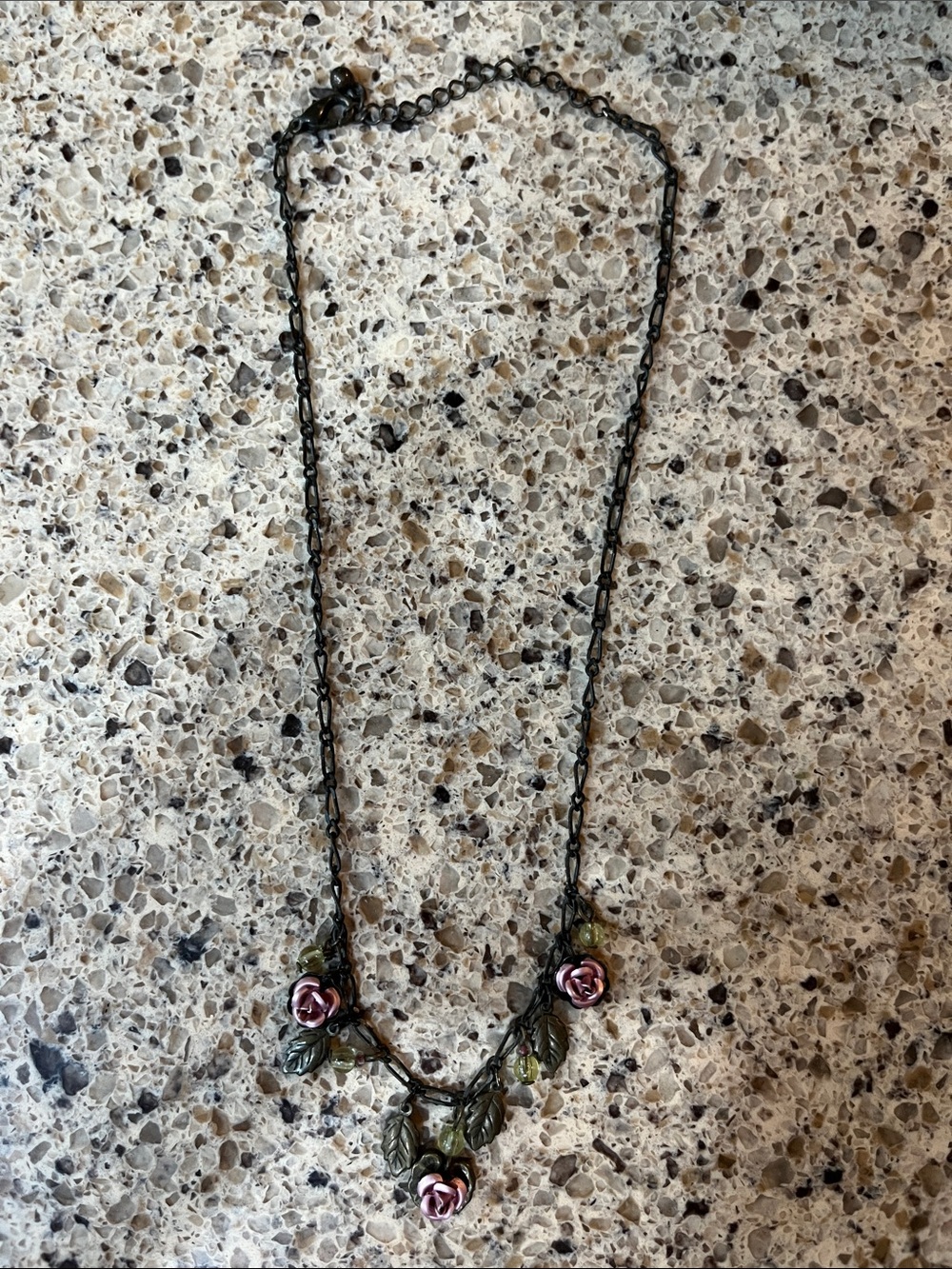 Vintage-Inspired Pink Rose Leaf Necklace - Women Jewelry